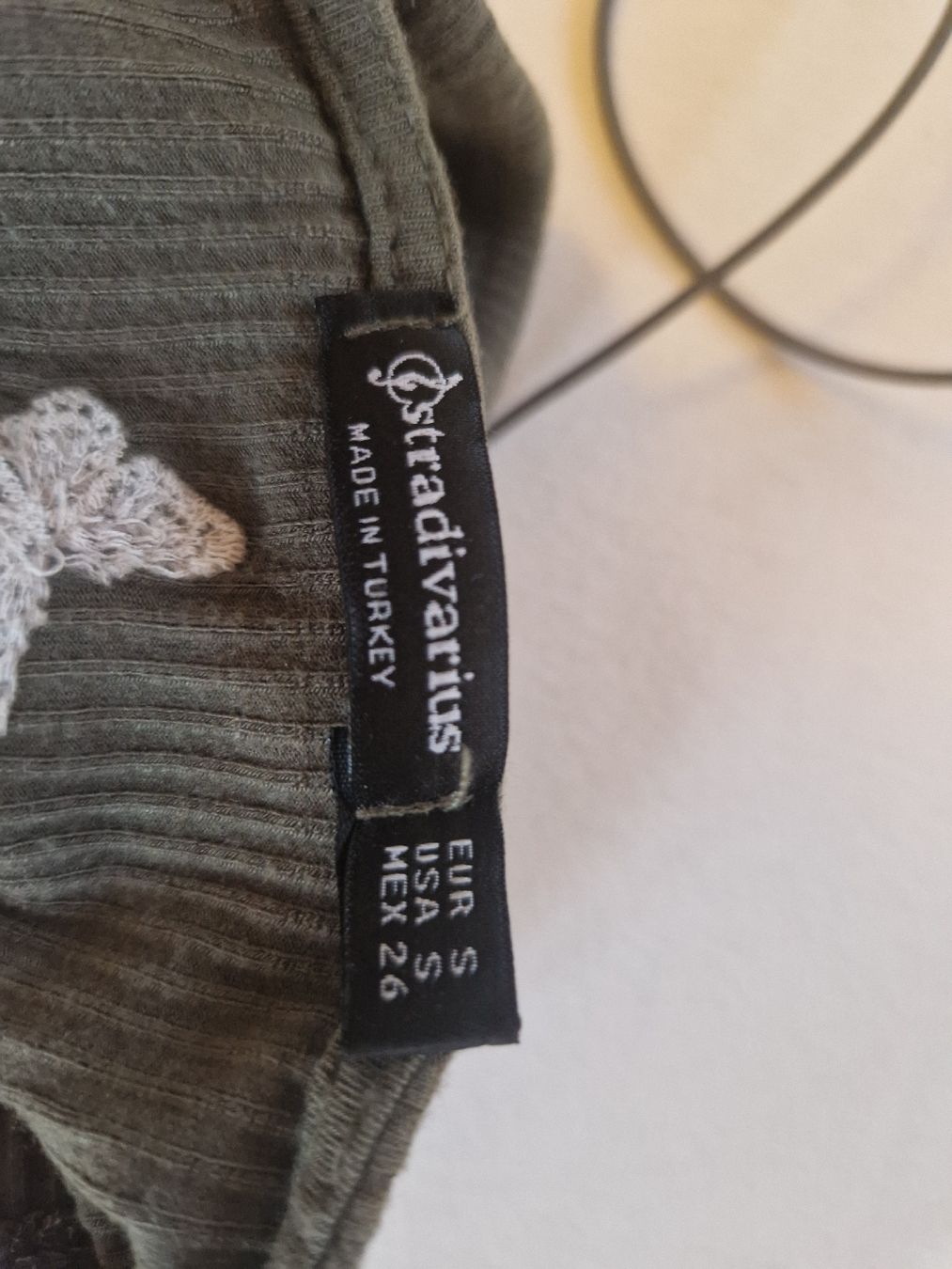 Stradivarius Top: top – Usato da Chigny venduto da lor_fs8h 2