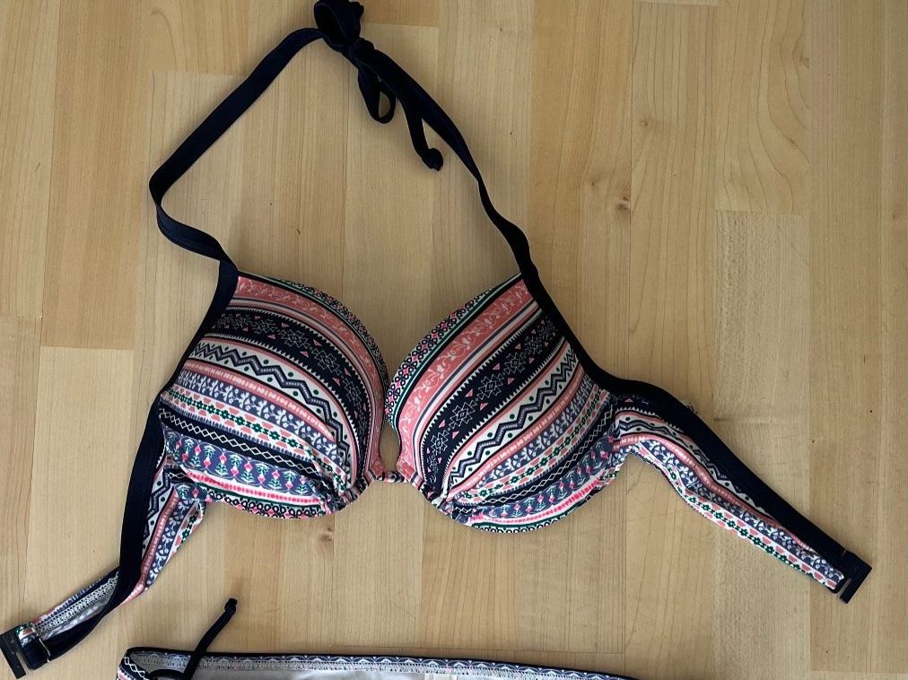 S.Oliver Badekleider & Bikinis: Bikini Oberteil s.Oliver Barcelona, Push-up, Gr 40 – Neu und originalverpackt aus Bern von c_hebenstreit