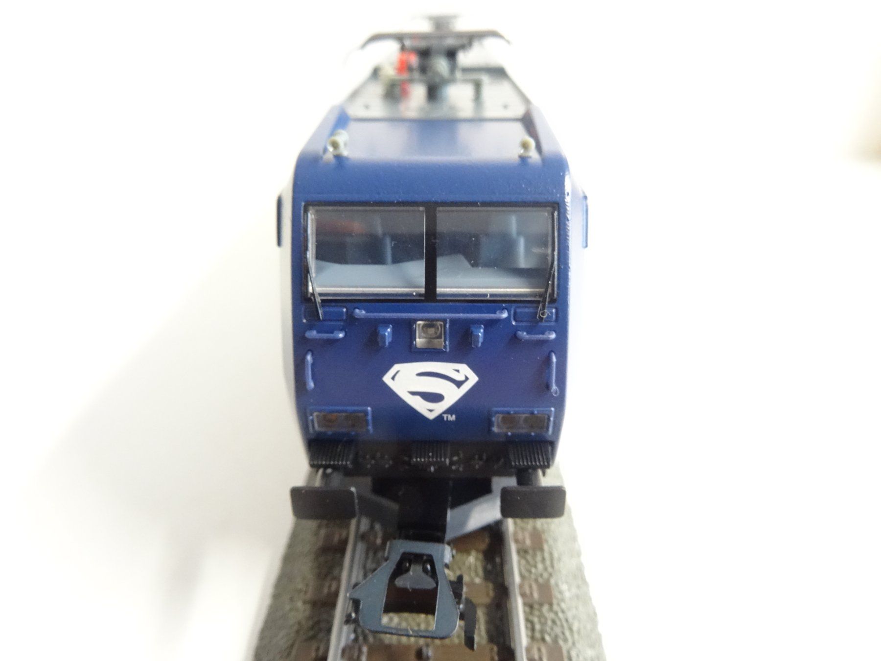 Märklin Modellini di ferrovie: Märklin H0 36837-1  E-Lok BR 185 "Superman" – Nuovo e nell'imballaggio originale da Hochdorf venduto da Teger02 2
