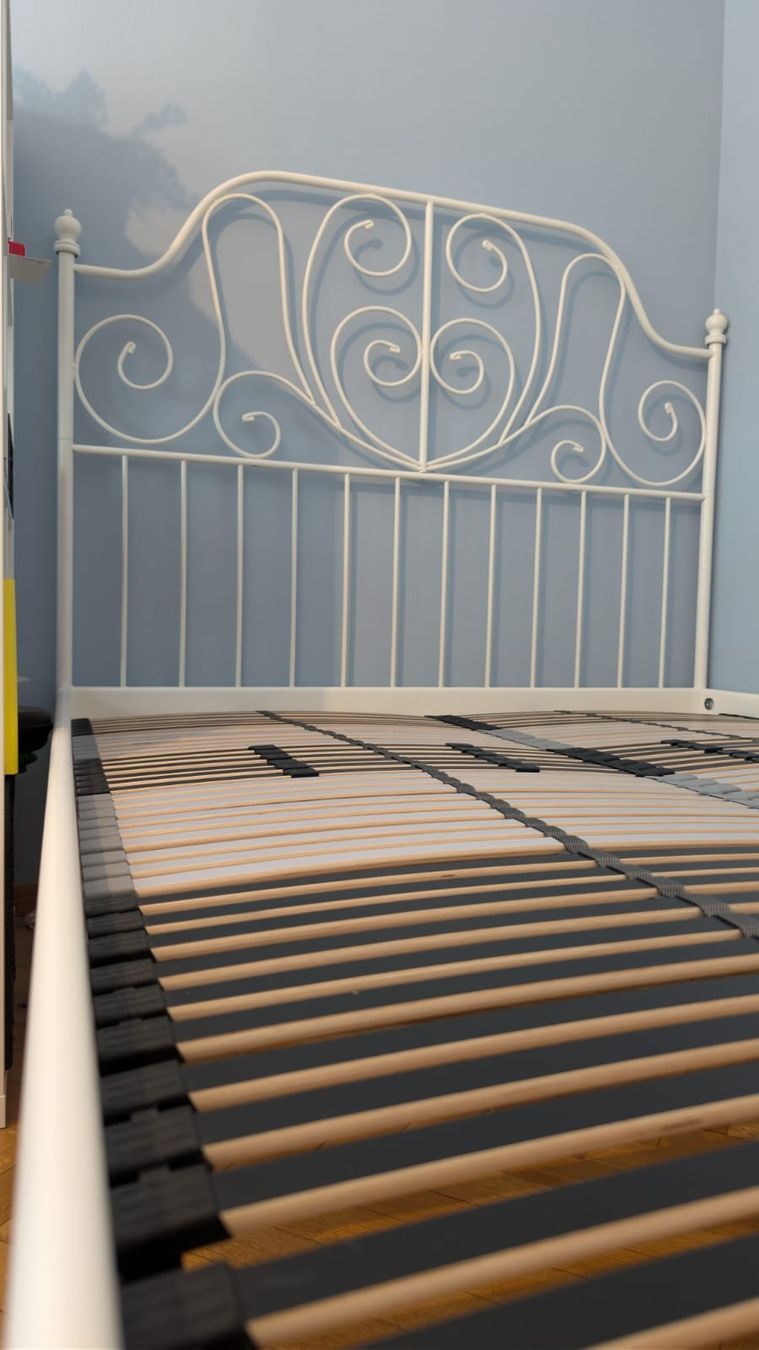 Ikea Lits: 140x200 weisses Ikea Bett – D'occasion à Zürich par ReaEggli 1