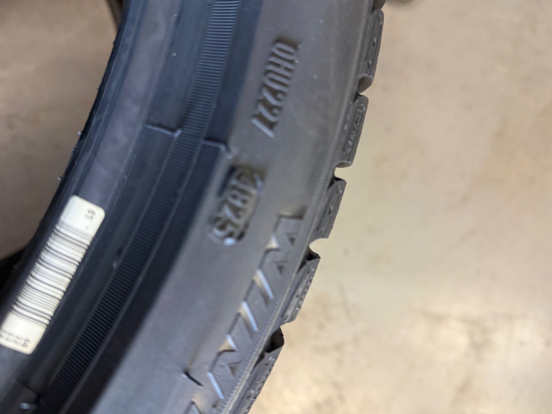 Pirelli Pneumatici & Ruote complete: Winterreifen 275/35R21 103V Pirelli – Nuovo e nell'imballaggio originale da Gerlafingen venduto da Pneu-Puric 3