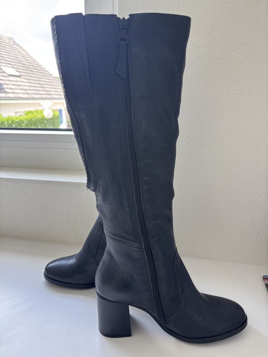 Scarpe da donna: Neu!! Stiefel Navy Gr. 38 – Nuovo e nell'imballaggio originale da Herzogenbuchsee venduto da ameise02 4