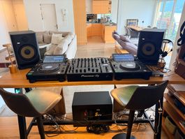 KRK Studio-/DJ-Soundsystem + komplettes Zubehör