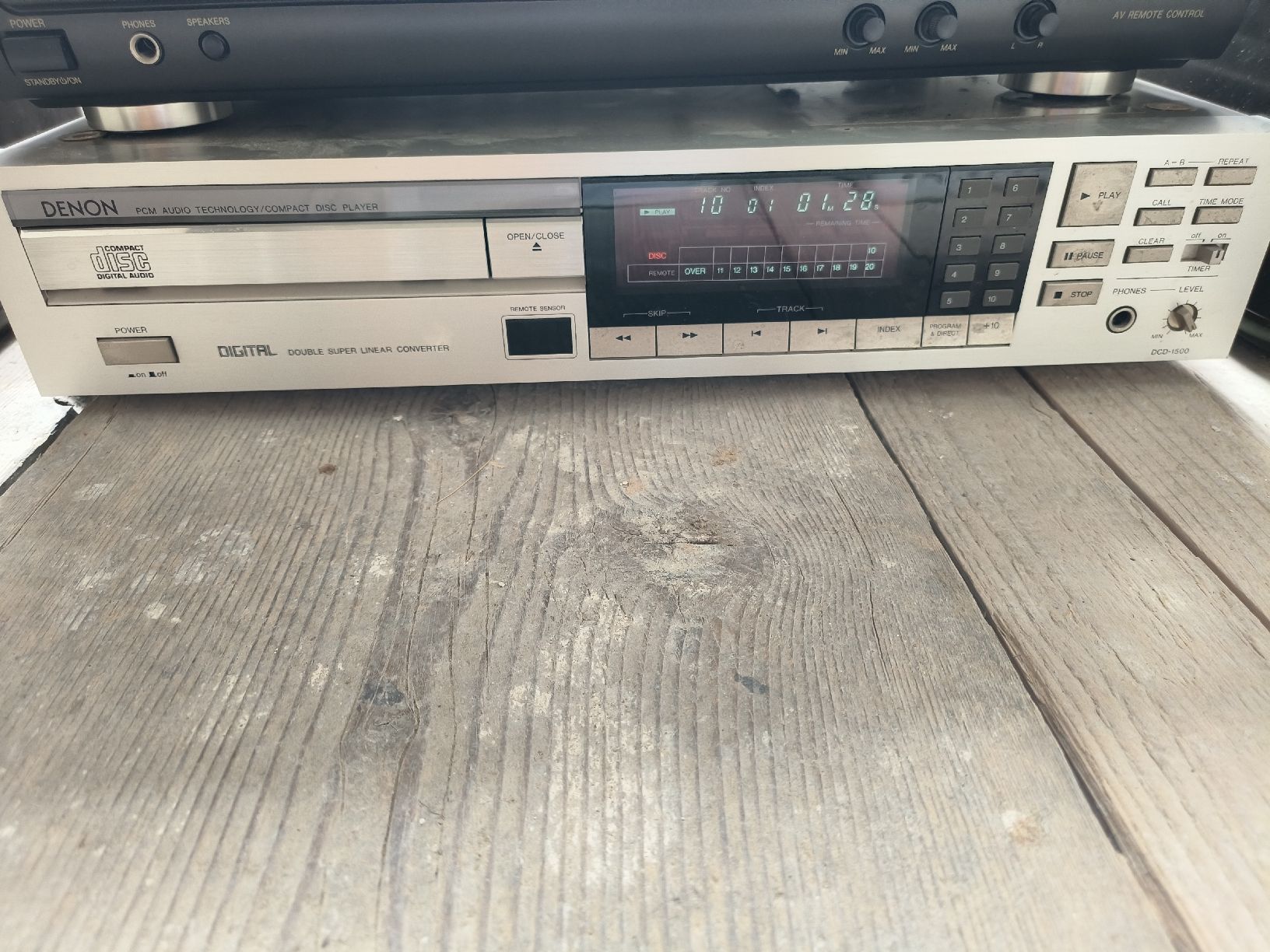 Denon Sistemi audio & multimediali: Stereo CD player dcd-1500 denon – Usato da Zug venduto da kat_q98k