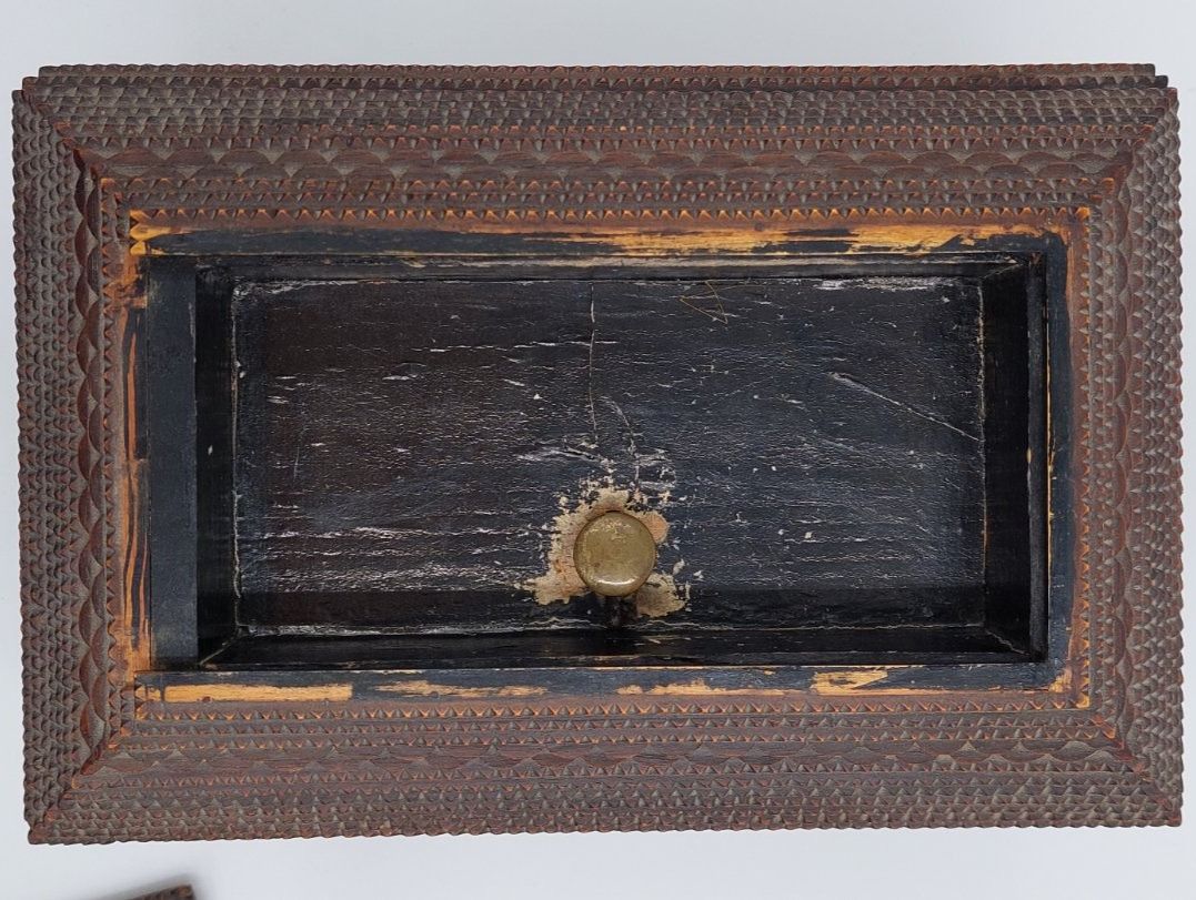 Cassapanche: Prächtige Tramp Art Schatulle Box – Usato da Dielsdorf venduto da anabur 8