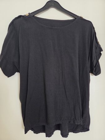Damen T-Shirt schwarz mit Schulterknöpfen