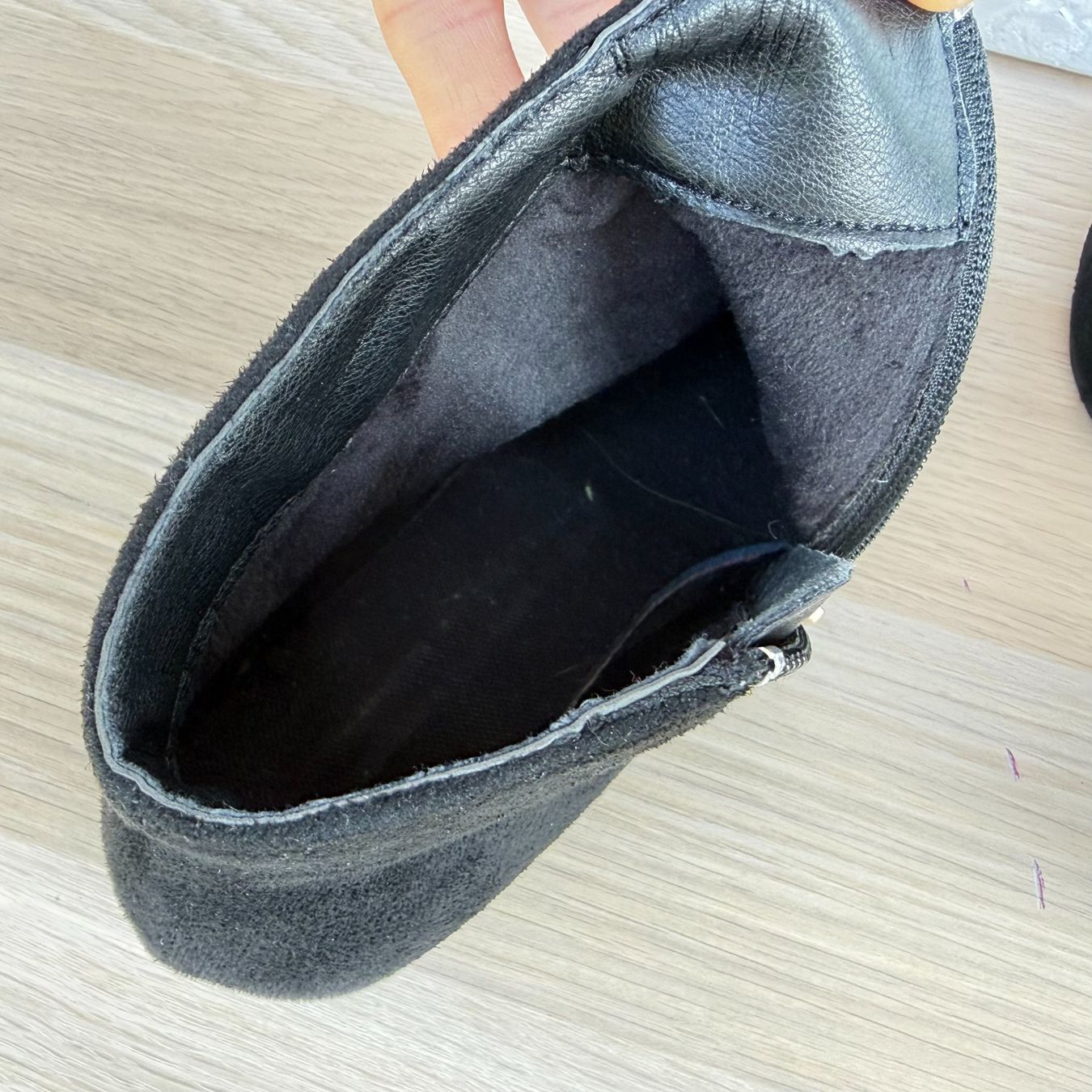 Scarpe da donna: Bottines suédine noires a talon – Usato da Thônex venduto da BrYu 7