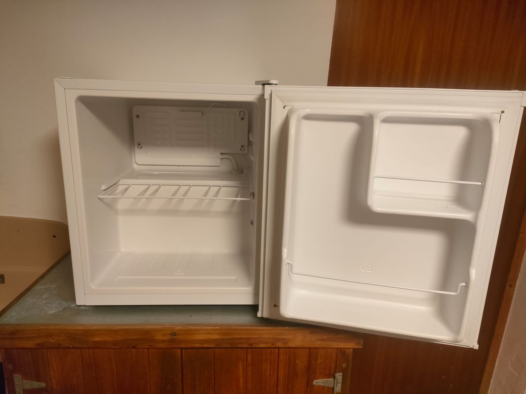 Kühlschrank: mini-frigo d'occasion  – Gebraucht aus Grône von mmaye 1