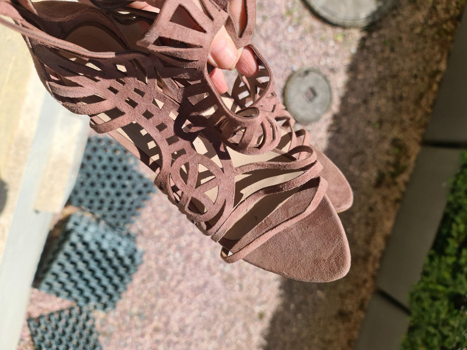 Zara Damenschuhe: Zara Wildleder Sandalen – Gebraucht aus Zürich von Fashionista00 2