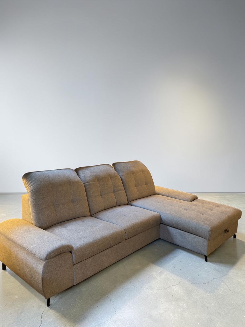 Divani: Ecksofa Grau mit Schlaffunktion Und Stauraum – Usato da Fehraltorf venduto da Sofalab.swiss 3
