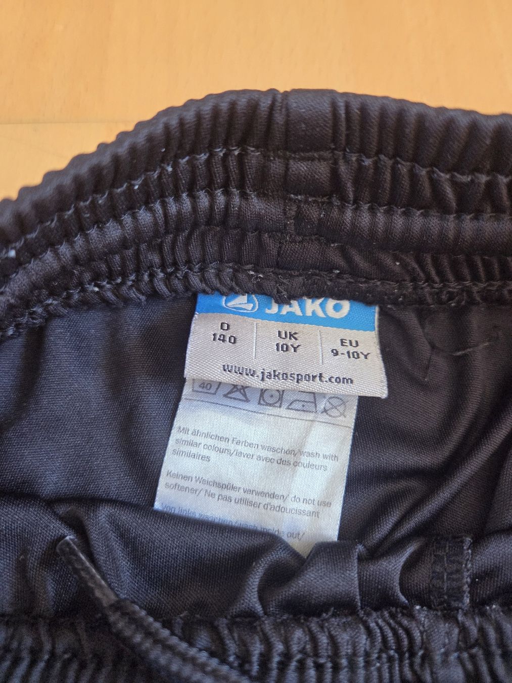 Jako Pantaloni: kurze Sporthise JAKO Grösse 140 – Usato da St. Gallen venduto da Rotezorraa 1