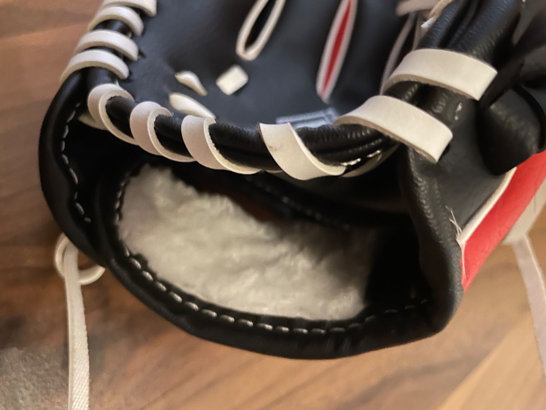 Jouets: Original Dick‘s Baseballhandschuh inkl. Softball – D'occasion à Goldswil par Fisel 2
