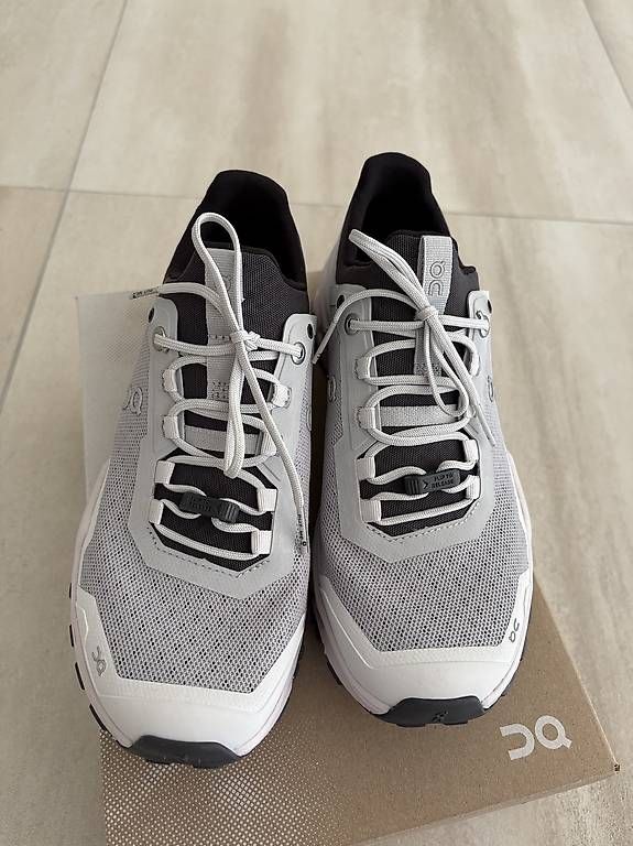 Scarpe da donna: Baskets On Cloudultra 2  – Usato da Pambio-Noranco venduto da Derimey