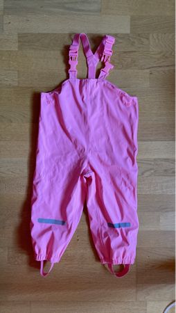 Regenschutz rosa von c est la vie Grösse 86/92 top zustand