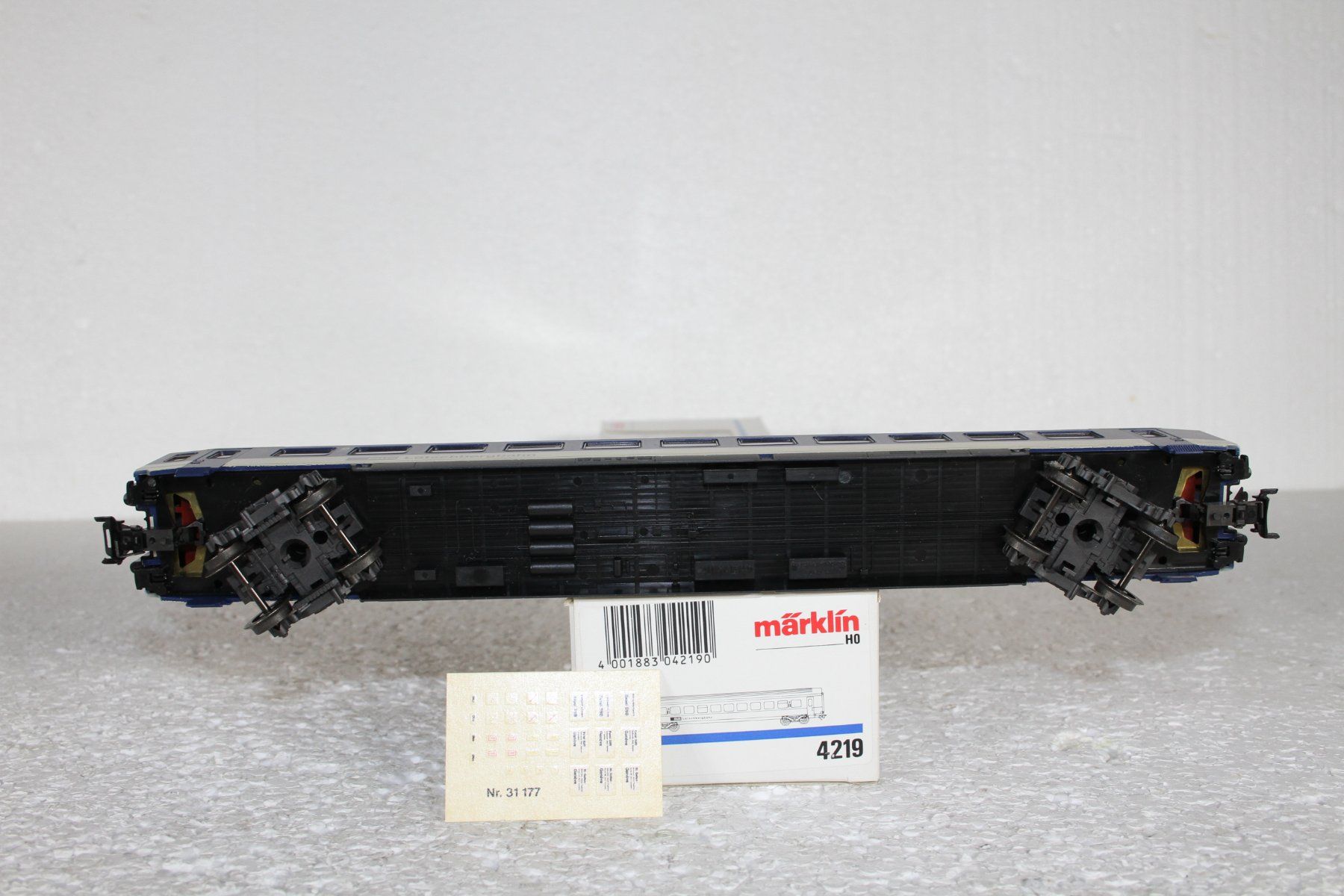 Märklin Modellini di ferrovie: Märklin 4218 BLS 2. Kl. – Usato da Triesen venduto da gleis8 7