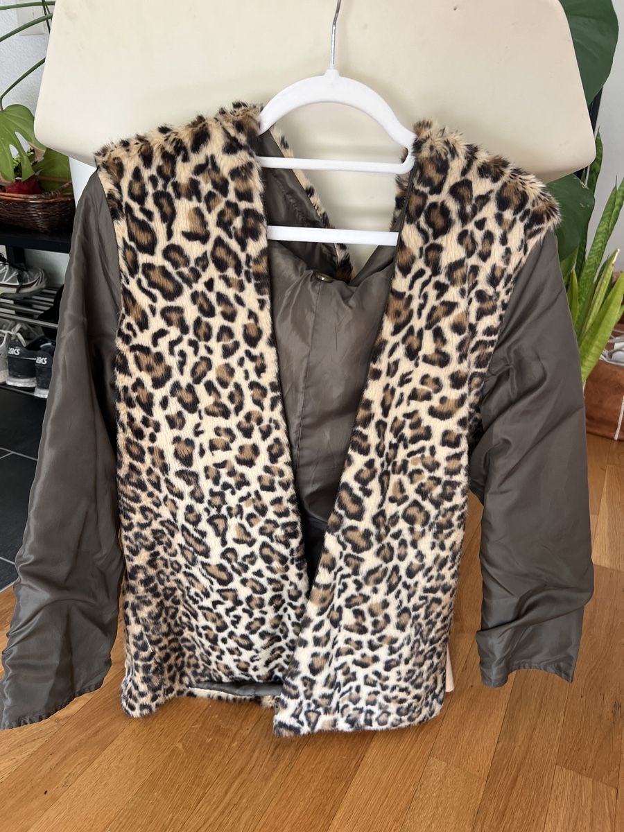 Vestes: Leopard Jacket – D'occasion à Winterthur par lib_f95w 1