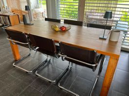 Schöner Esstisch/Tisch