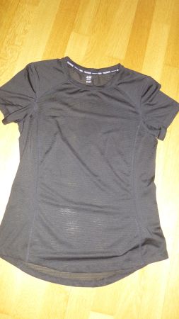Damen Sportshirt schwarz /H&M/ Grösse S, gut erhalten