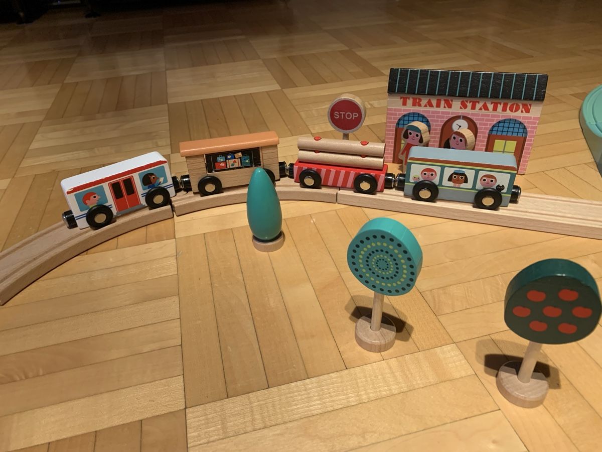 Vilac Giocattoli: VILAC Grand Express Wooden Train Set – Usato da La Croix de Rozon venduto da chr_f5wy 4