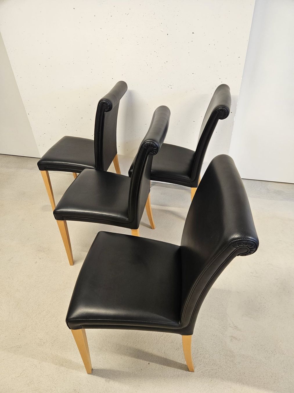 Sedie: Poltrona Frau, Modell Vittoria – Usato da Jona venduto da designfurniture 2