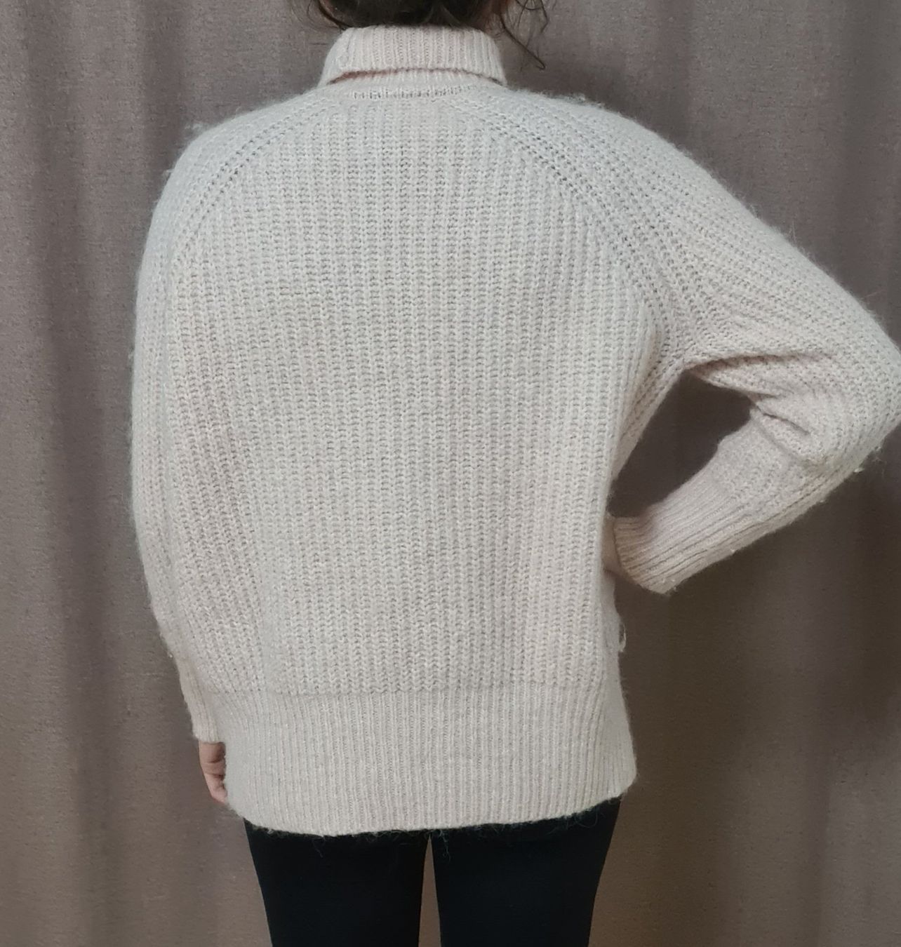 Zara Pulls & Sweat-shirts: Warmer Pullover – Neuf (Voir description) à Glattpark(Opfikon) par ejo_m8fr 1