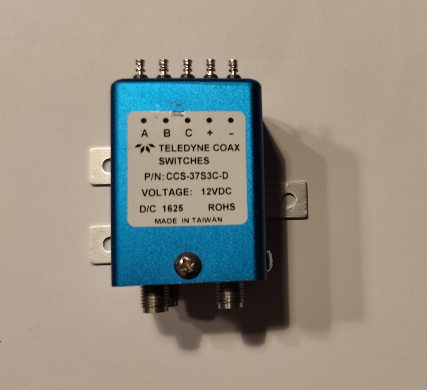 Radiocomunicazione: Coax Relais DC-18GHz 12V – Usato da Mühleberg venduto da Riverinyoureyes