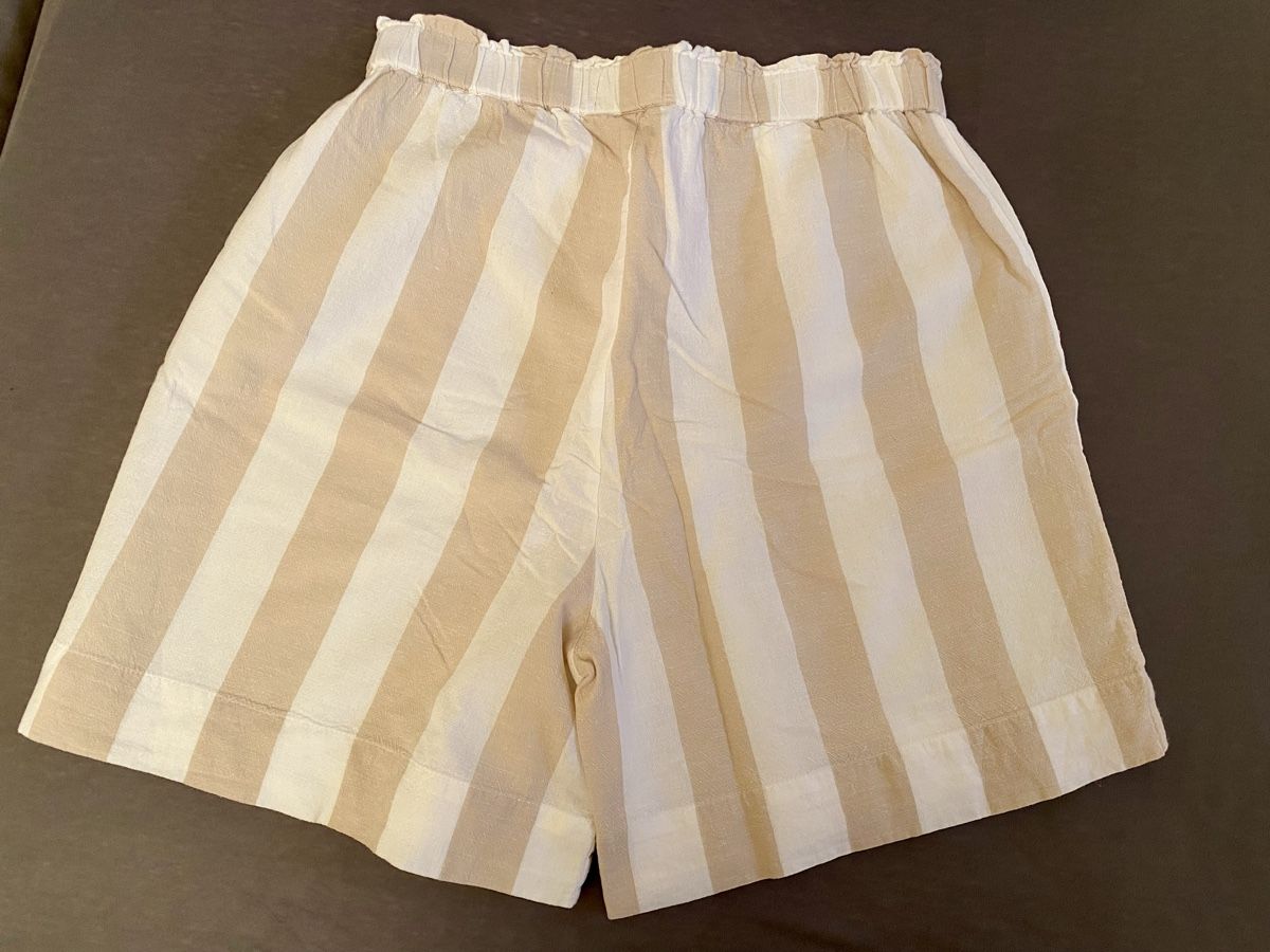 Hosen: SHORTS MINIMUM GESTREIFT – Gebraucht aus Eglisau von Lara0 1