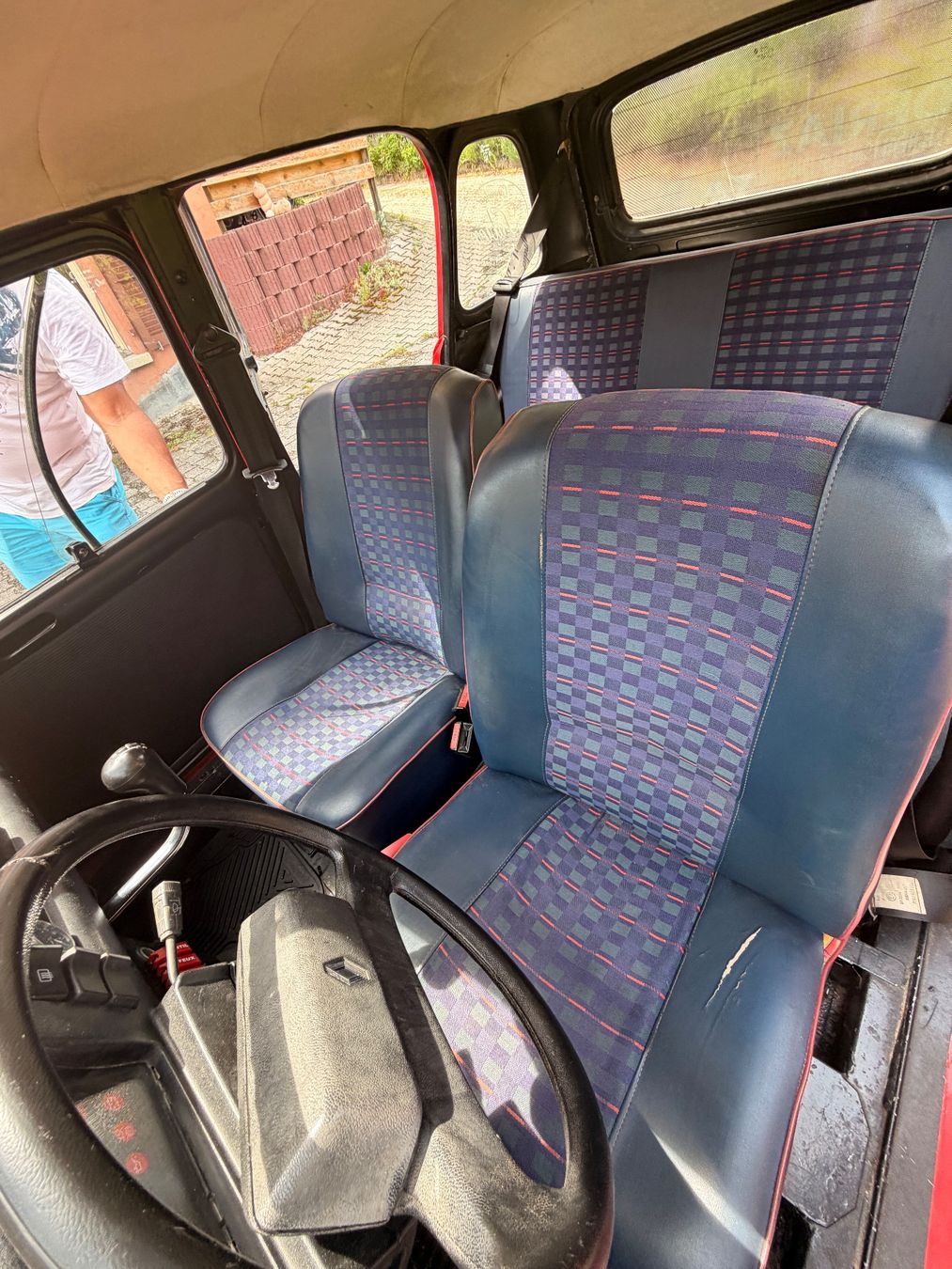 Renault Automobili: Renault R4 4L – Usato da Lavigny venduto da Lea_9rxv 6