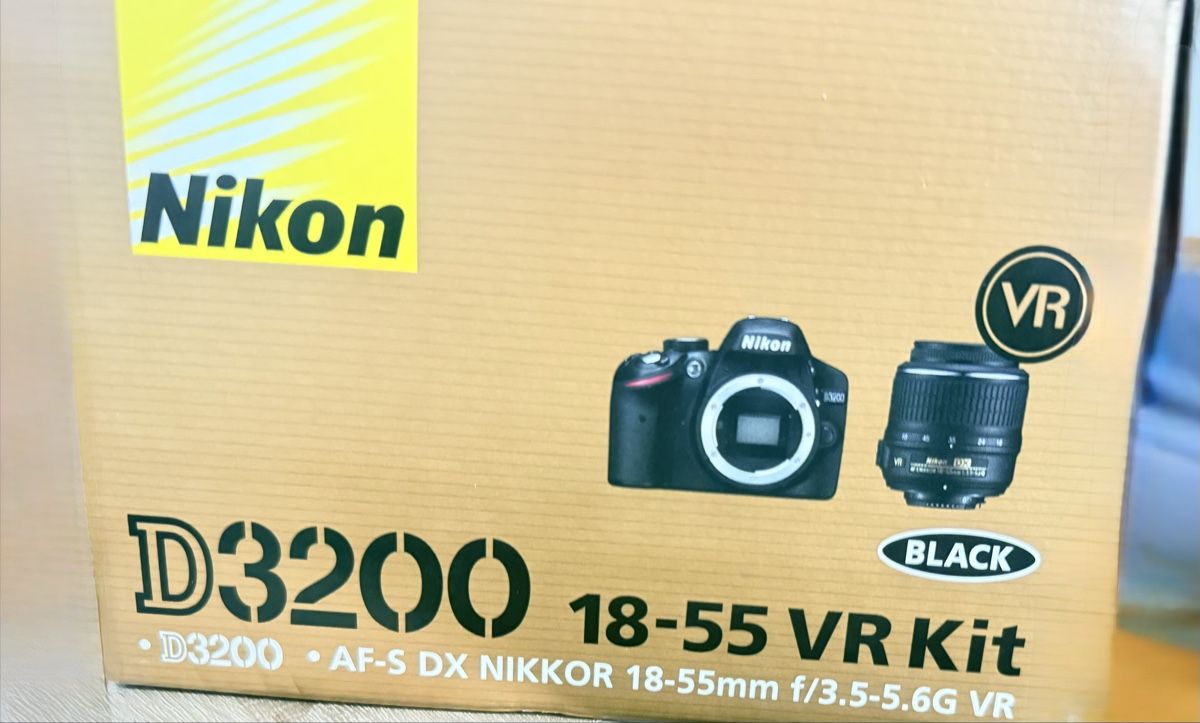 Nikon Fotocamera: NIKon D3200 18-55 vr kit – Nuovo (secondo la descrizione) da chêne-bougeries venduto da mandra04 3