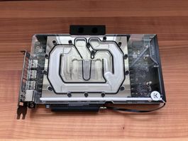 3 x ASUS RTX 5090 TUF OC + blocs EK-Quantum Vector³