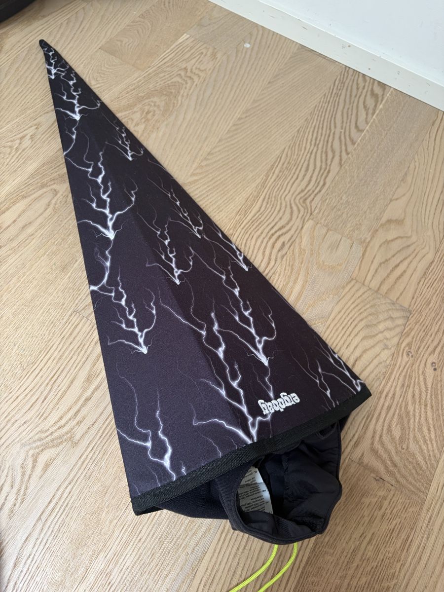 Ergobag Kindertaschen: Ergobag Schultek 6+2tlg. ReflektBär Reflex – Gebraucht aus Männedorf von karinpersson 8