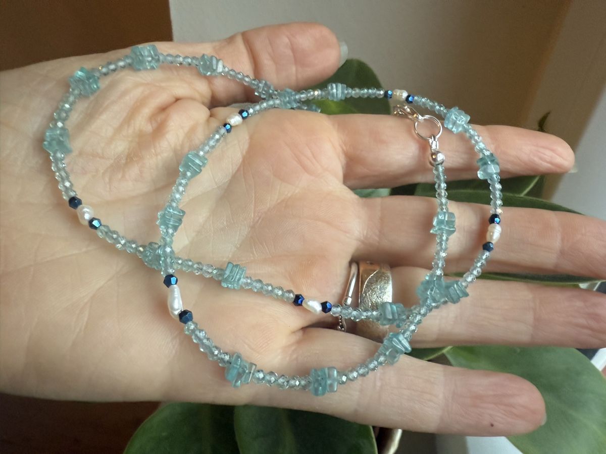 Catenine: Blautopaz, Aquamarin, Süsswasserperlen Kette NEU – Nuovo e nell'imballaggio originale da Basel venduto da Chili007 2