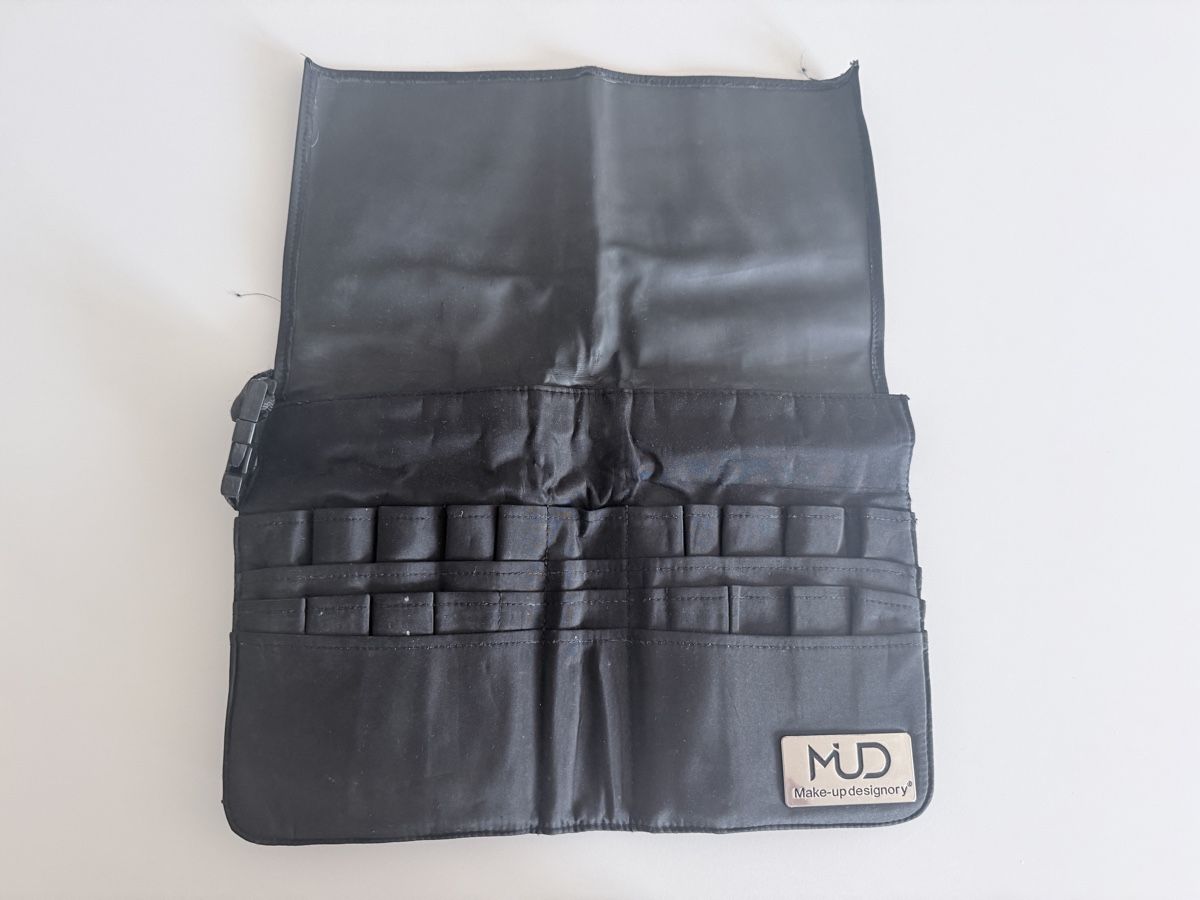 Maquillage: Pinsel Etui – D'occasion à Burgdorf par Melibon 1