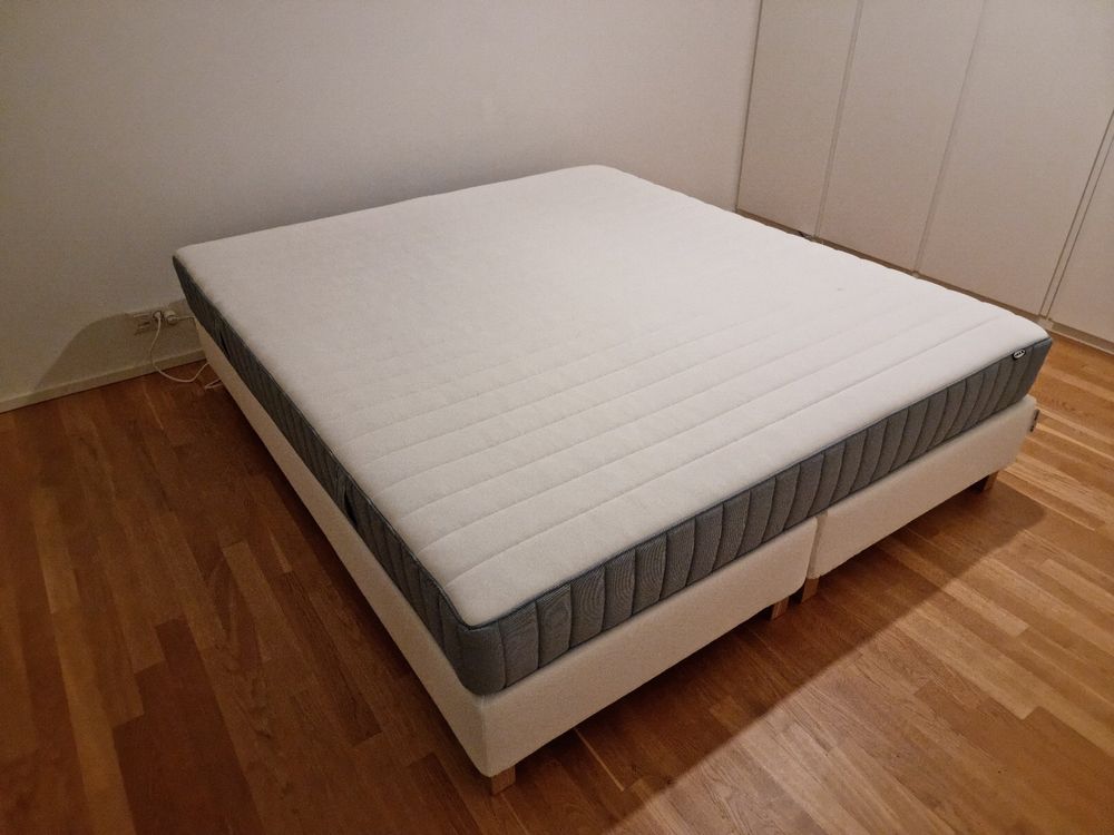 180x200cm bed and mattress from IKEA Kaufen auf Ricardo