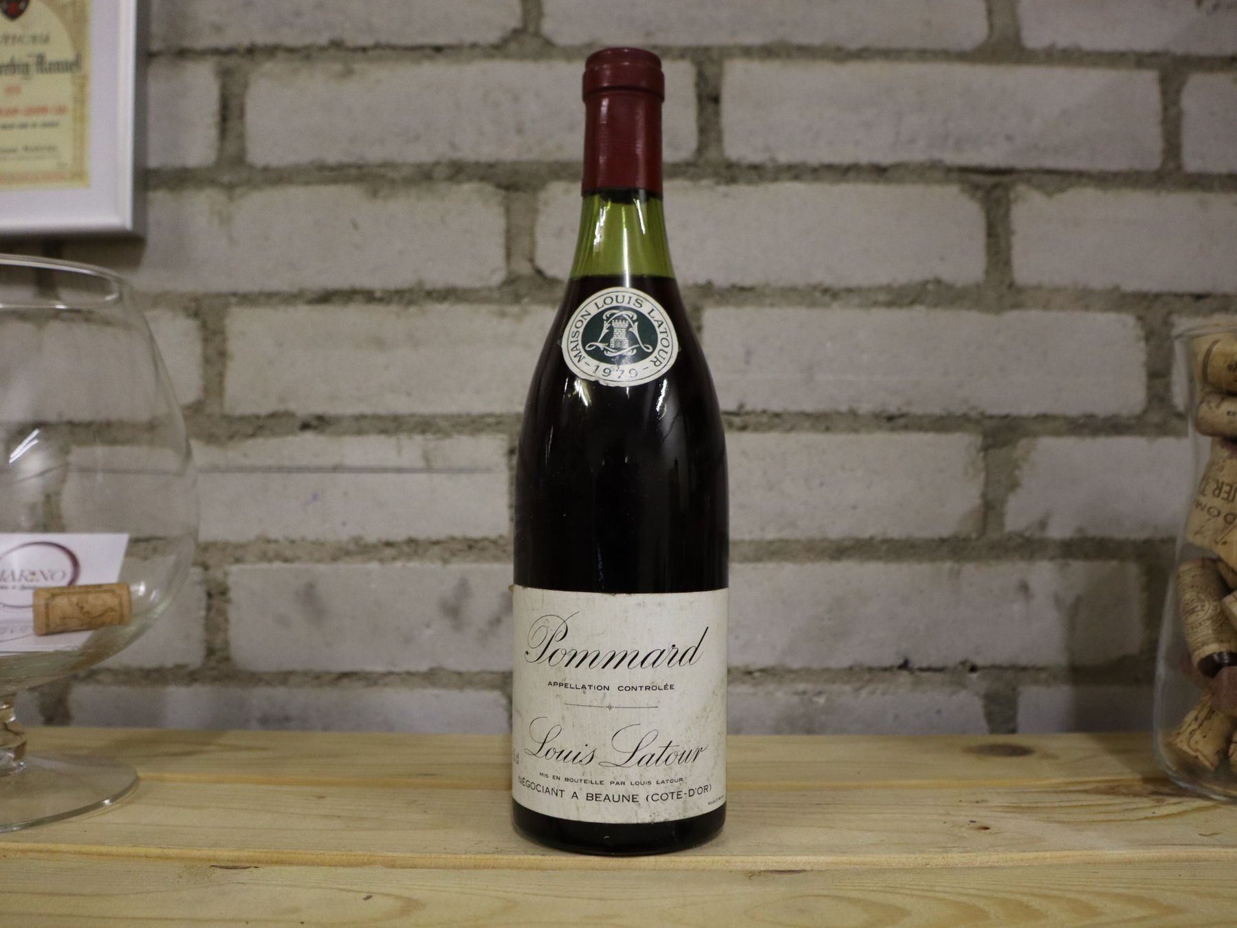 Vino: 1979 Louis Latour Pommard – Nuovo (secondo la descrizione) da Münchenstein venduto da wusmarino