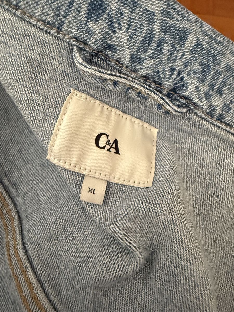 Gilet & Giacche senza maniche: Gilet en jean – Usato da Lausanne venduto da mar_sxg5 2
