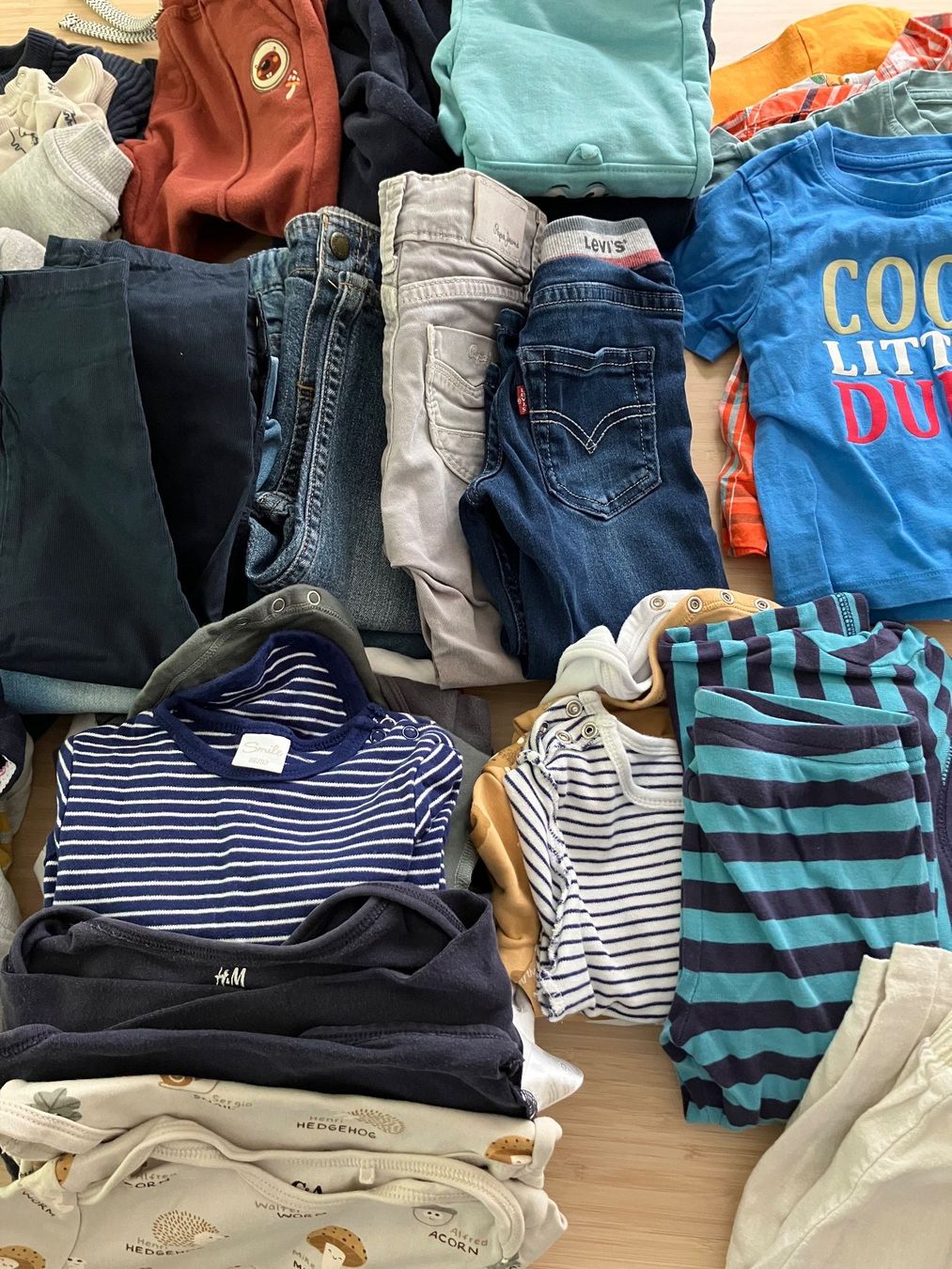 Ensembles coordonnés: Jungs Kleiderpaket Grösse 80-92 – D'occasion à Rüschlikon par bananenschale 3