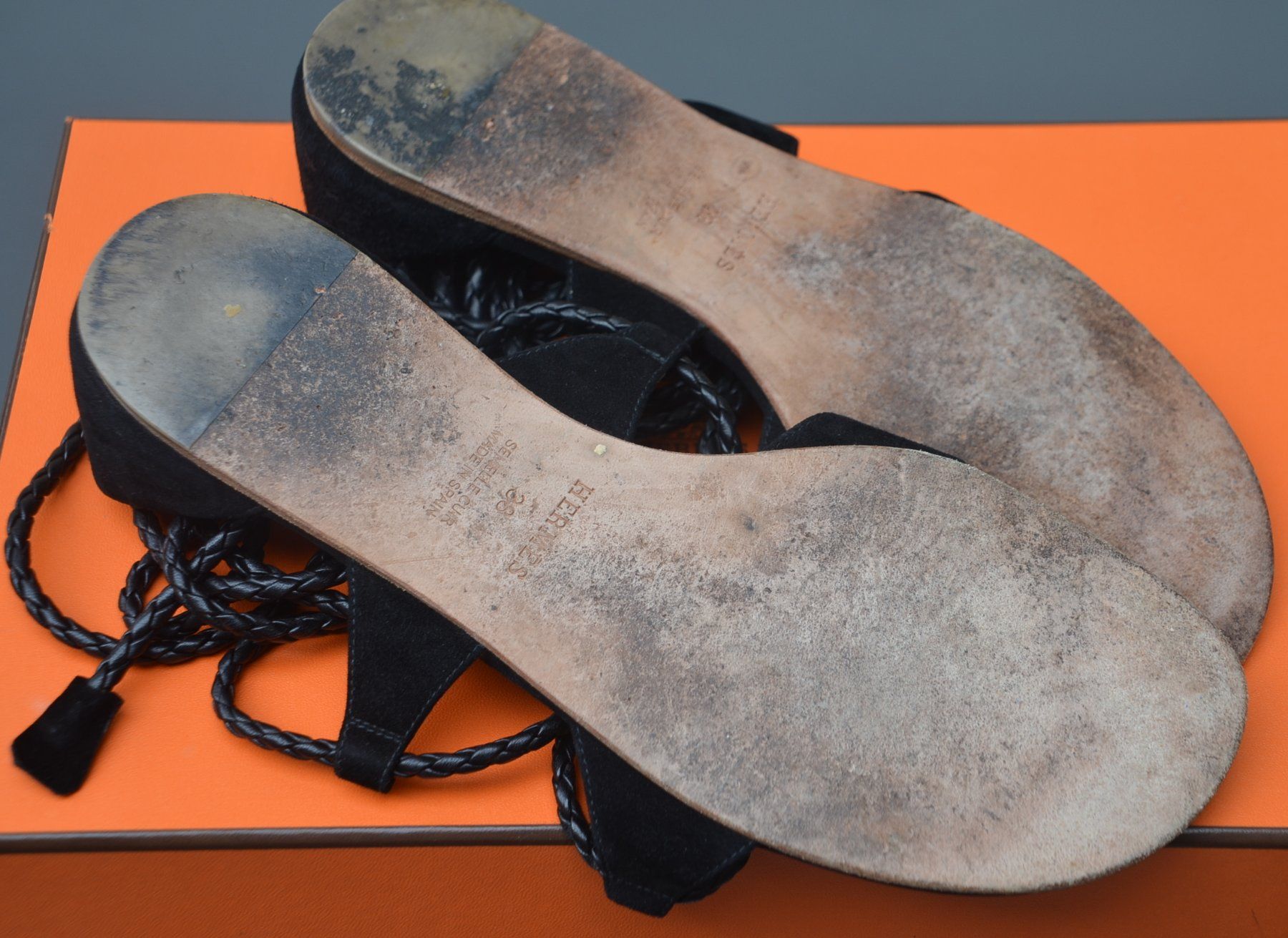 Hermès Scarpe da donna: Hermès Sandalen / sandales .38 – Usato da Collonges venduto da Auganien 6