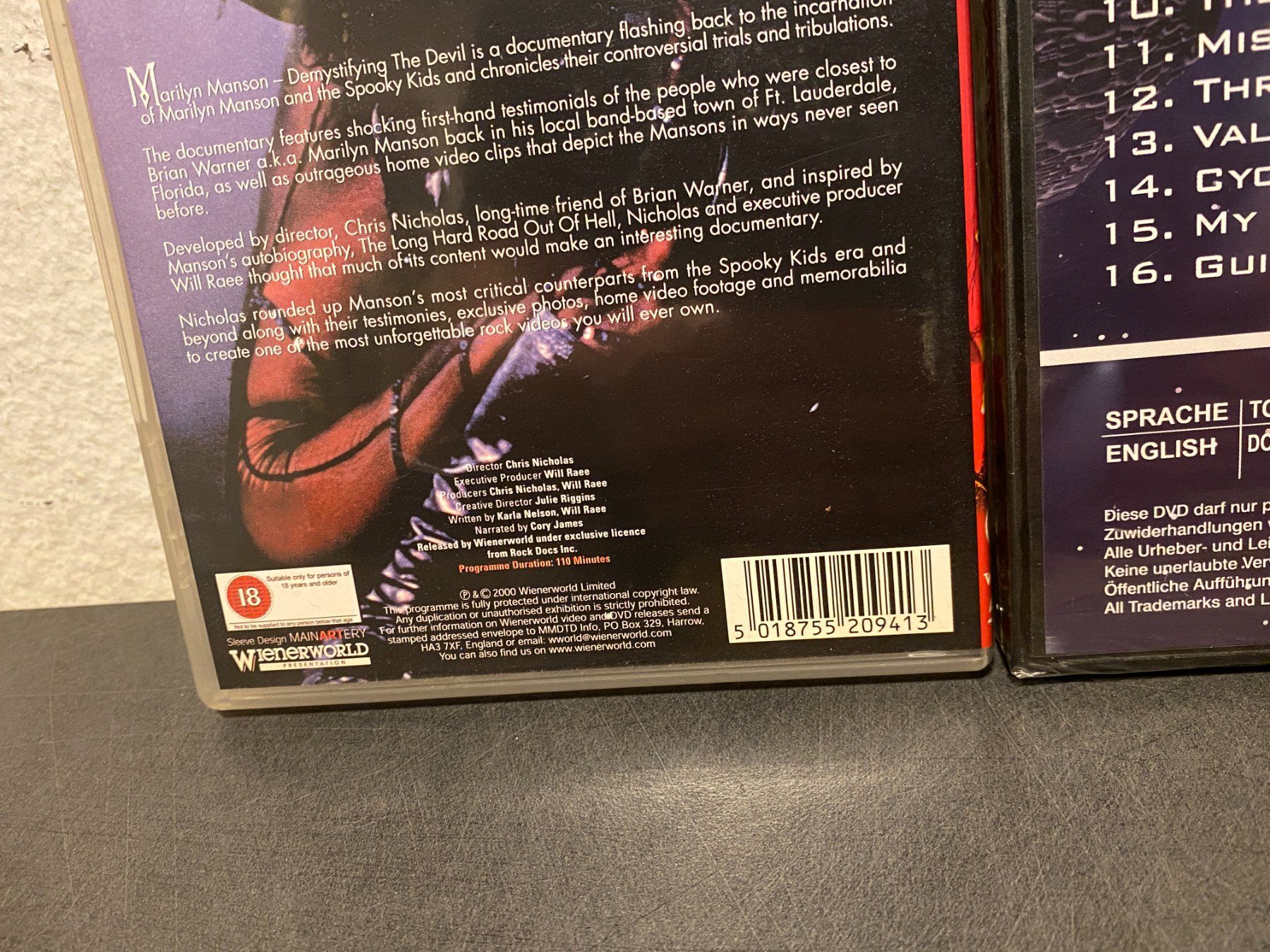 Tutti i DVDs: Marilyn Manson - DVds & Buch – Usato da Basel venduto da FatCatPacksTheRatt 3