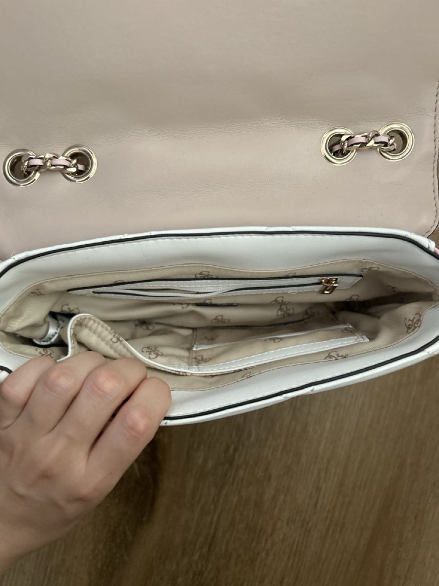 Guess Borse da donna: Guess Tasche – Nuovo (secondo la descrizione) da Obergerlafingen venduto da jel_p8s9 1