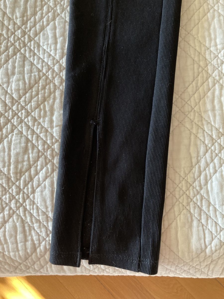 Pantaloni: Pantalon noir – Usato da Lausanne venduto da shabnam.t 1