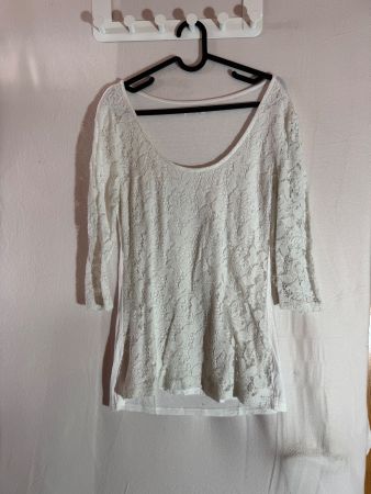 Weisser Pullover mit Spitze ca. Gr.M