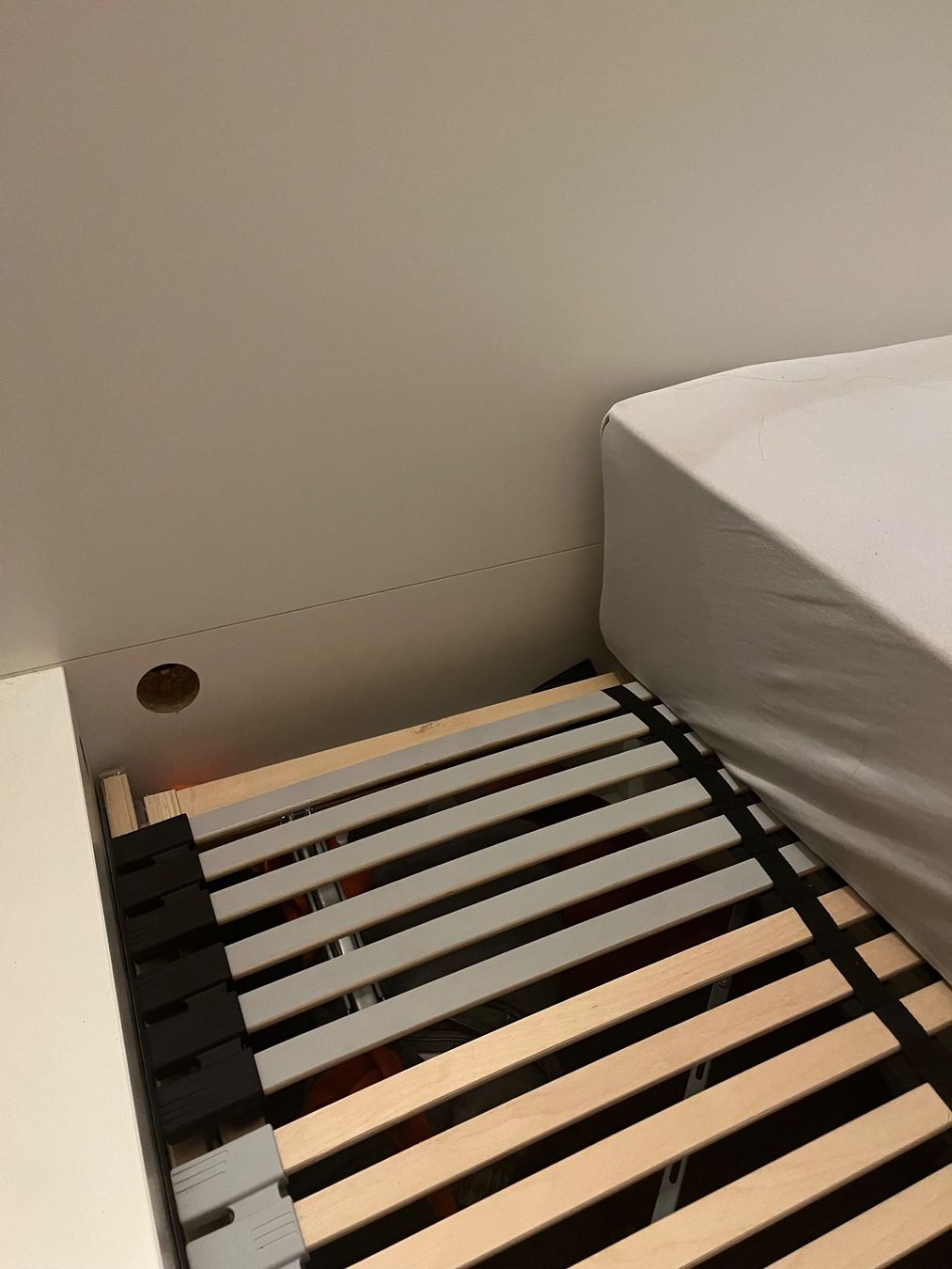 Ikea Lits: Bettgestell – D'occasion à Landquart par det_v9m9 1
