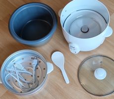 Reiskocher weiss inklusive Zubehoer gebrauchter Zustand