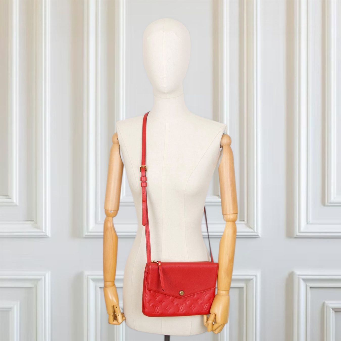 Louis Vuitton Borse da donna: Louis Vuitton Twice empreinte rot – Usato da Binningen venduto da Designerlabels 1