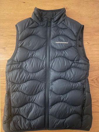Gilet Peak performance Audemars Piguet neuf