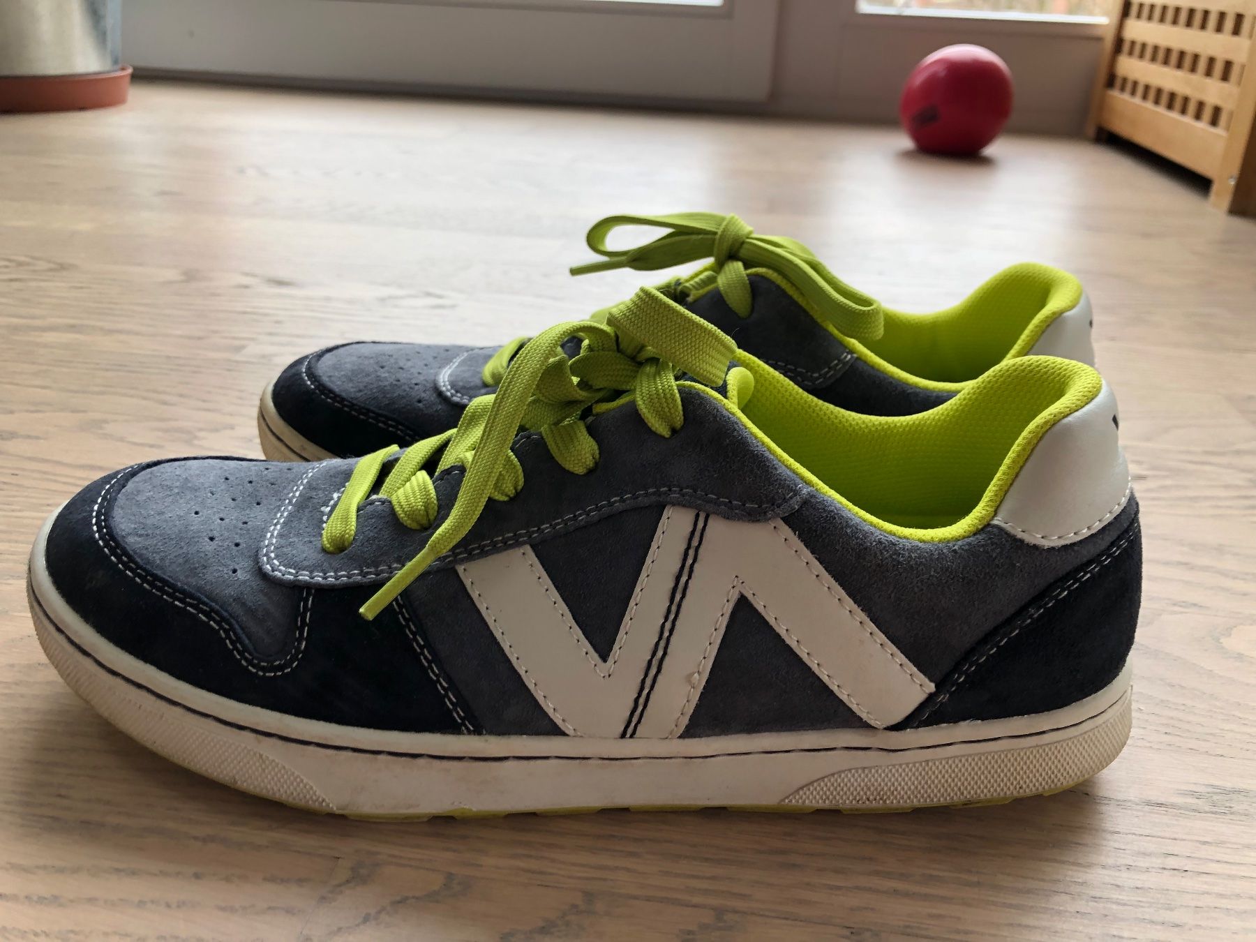 Scarpe per ragazzi: Kinder Freizeit Schuhe ( Jungen) – Usato da Oberuzwil venduto da Kuchli