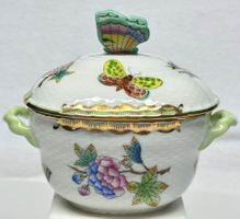 Herend Queen Victoria Zuckerdose mit Schmetterlingsknauf