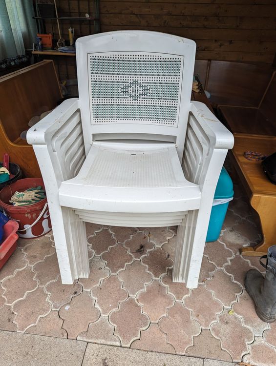 Sechs Plastik Garten Stühle Kaufen auf Ricardo
