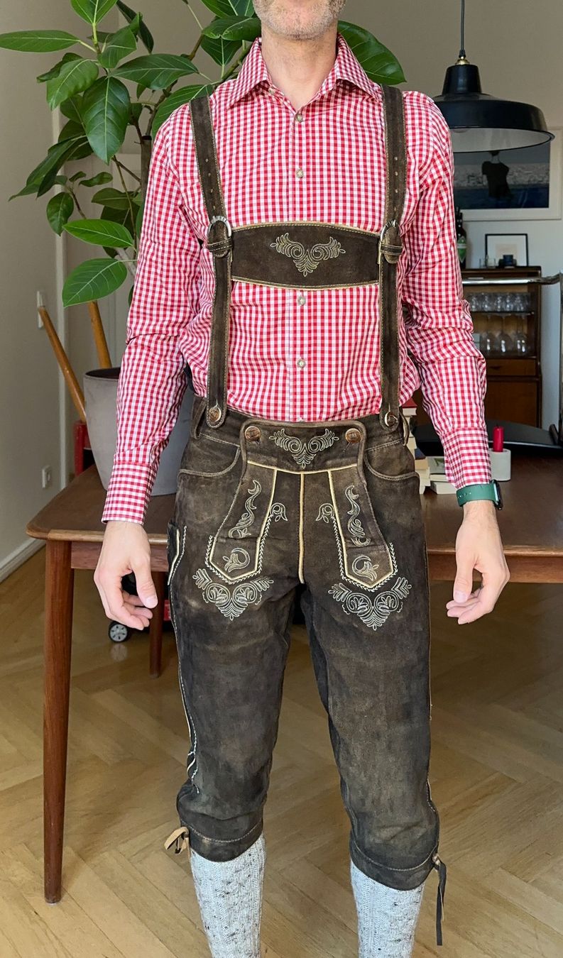 Hosen: Lederhose, Trachtenhemd, Strümpfe – Gebraucht aus Zürich von jbr_p8kh